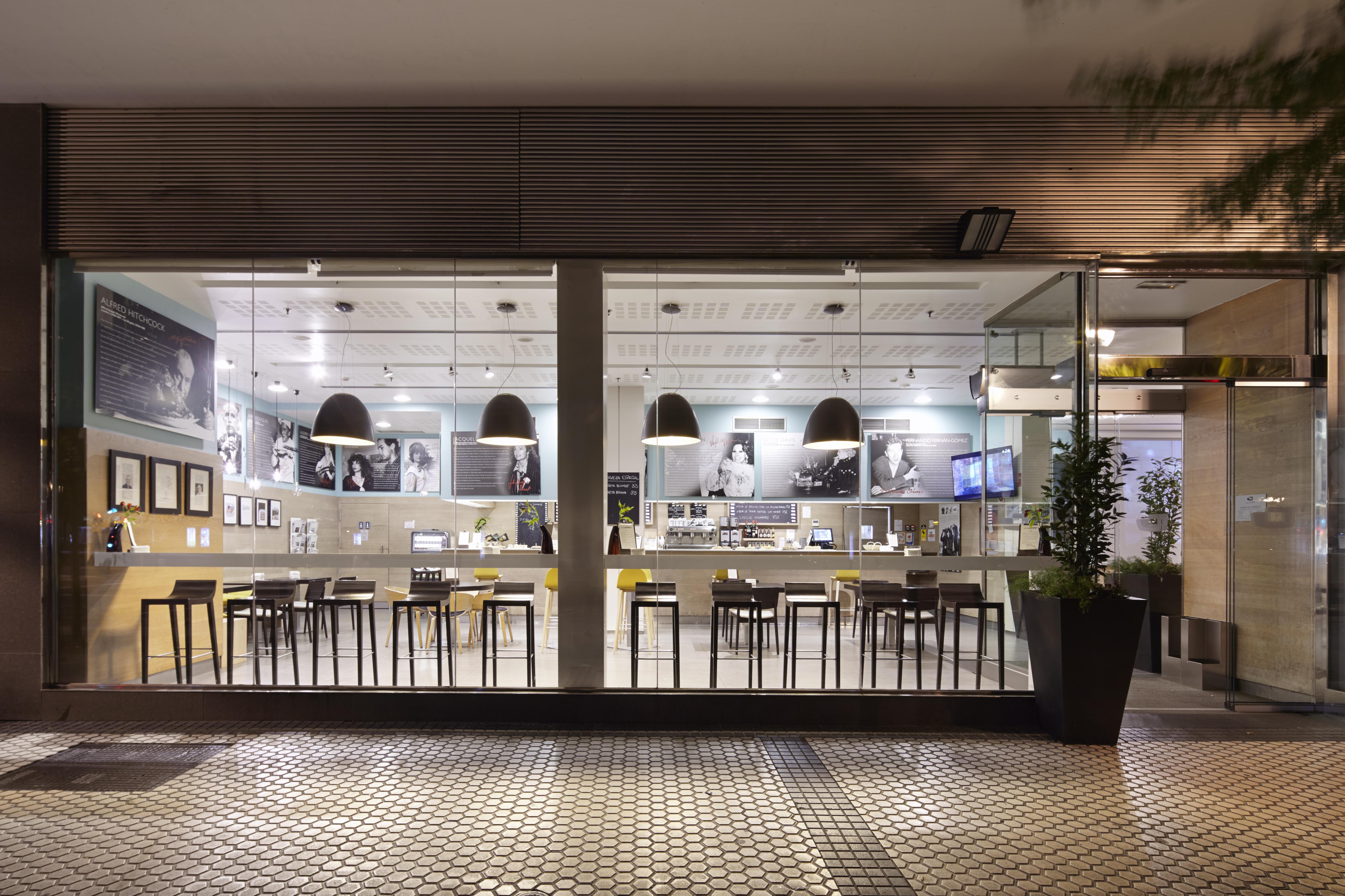 Hotel Zinema7 4*